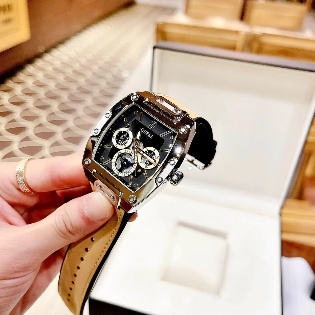 Guess Phoenix Beige Leather Strap Black Dial Quartz Watch for Gents – GW0202G3 - Image 3
