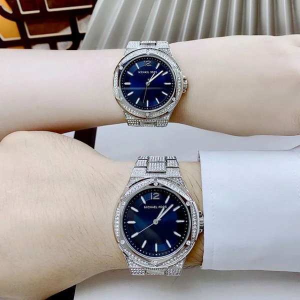 Michael Kors Lennox Silver Stainless Steel Blue Dial Chronograph Quartz Watch for Ladies – MK6990 - Image 3